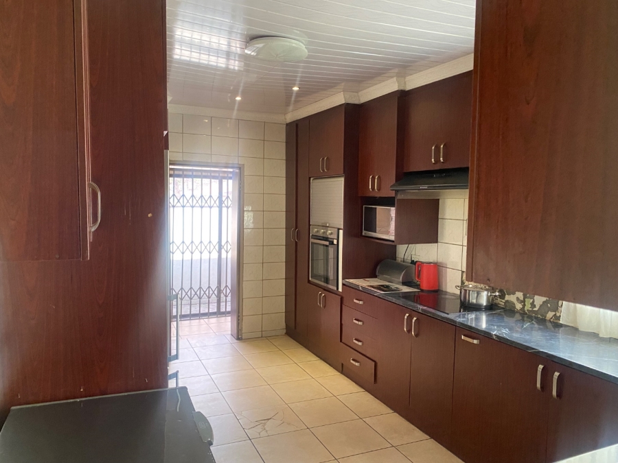 3 Bedroom Property for Sale in Noordhoek Free State